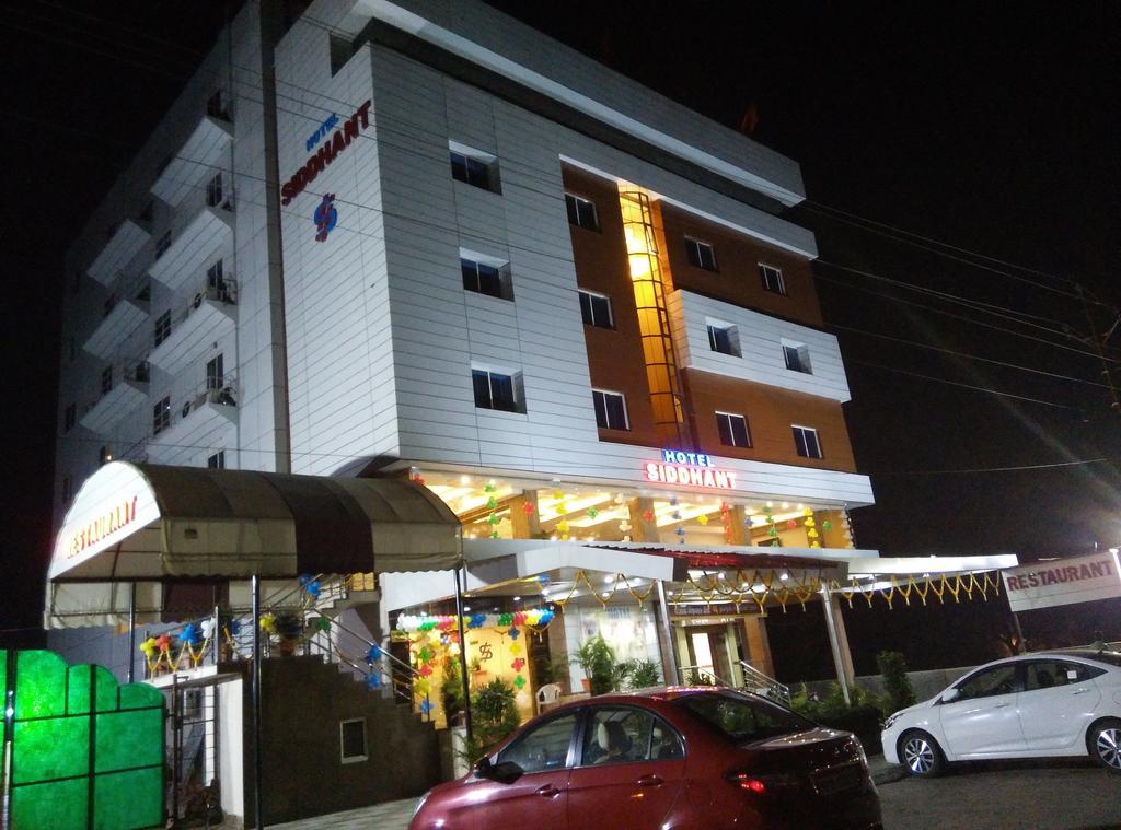 Hotel Siddhant Indore Exteriör bild